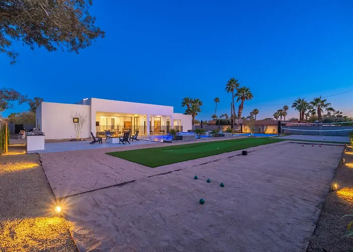 Multimillionresort Oasis Pickleballvolleyballcourtbocce Ball Courtgolf Holiday home Scottsdale