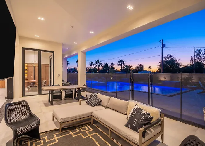 Multimillionresort Oasis Pickleballvolleyballcourtbocce Ball Courtgolf Holiday home Scottsdale