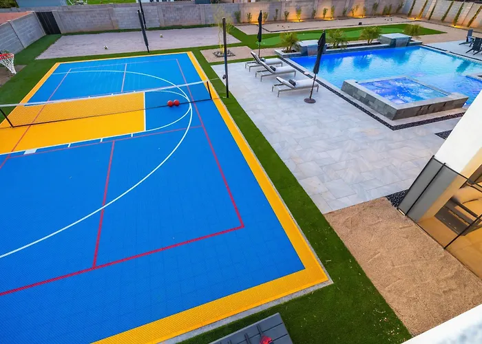 Multimillionresort Oasis Pickleballvolleyballcourtbocce Ball Courtgolf Holiday home