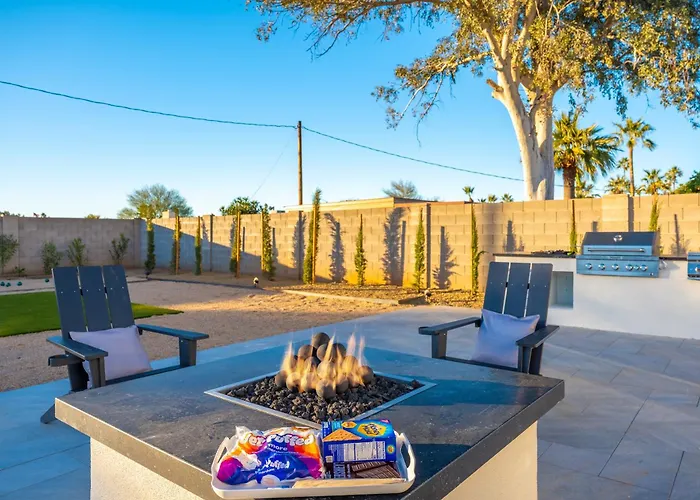 Multimillionresort Oasis Pickleballvolleyballcourtbocce Ball Courtgolf